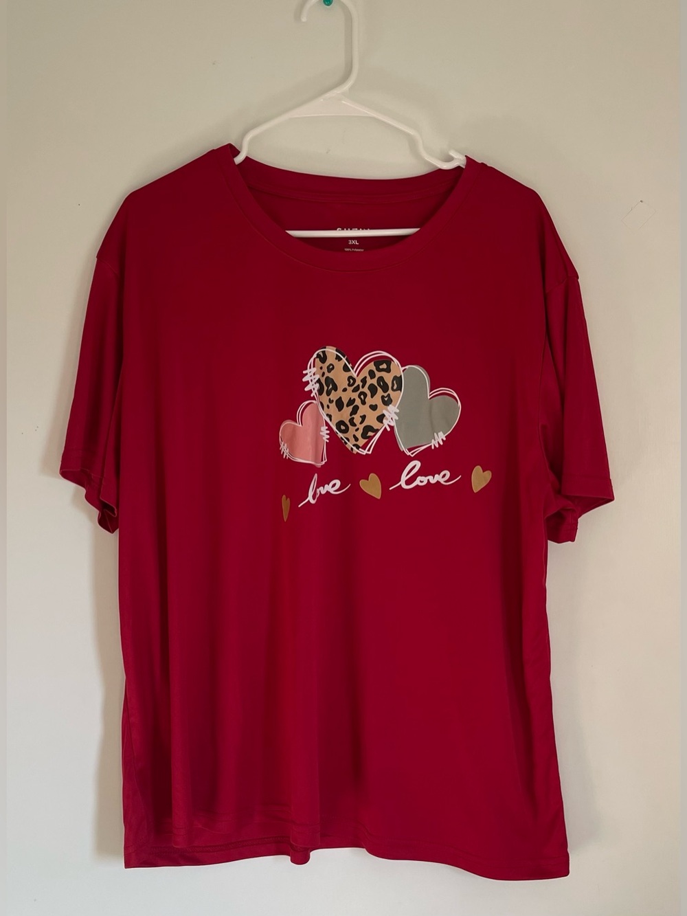 Women’s Red Shein Graphic Tee NWOT 3X